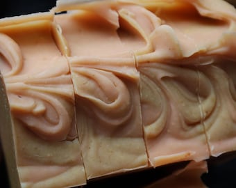 Papaya Mango Bar w/ Papaya, Aloe Vera, Coconut Milk, and Colloidal Oats