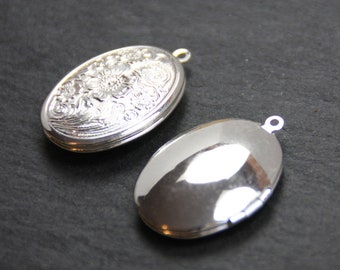 2 x Medallions pendant silver vintage
