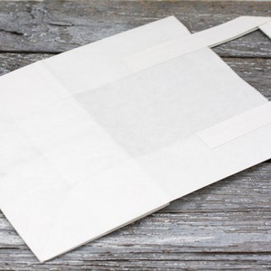 Papiertüten mit FlachHenkel weiß Kraftpapier 18x20x8cm Geschenktüten Bild 3