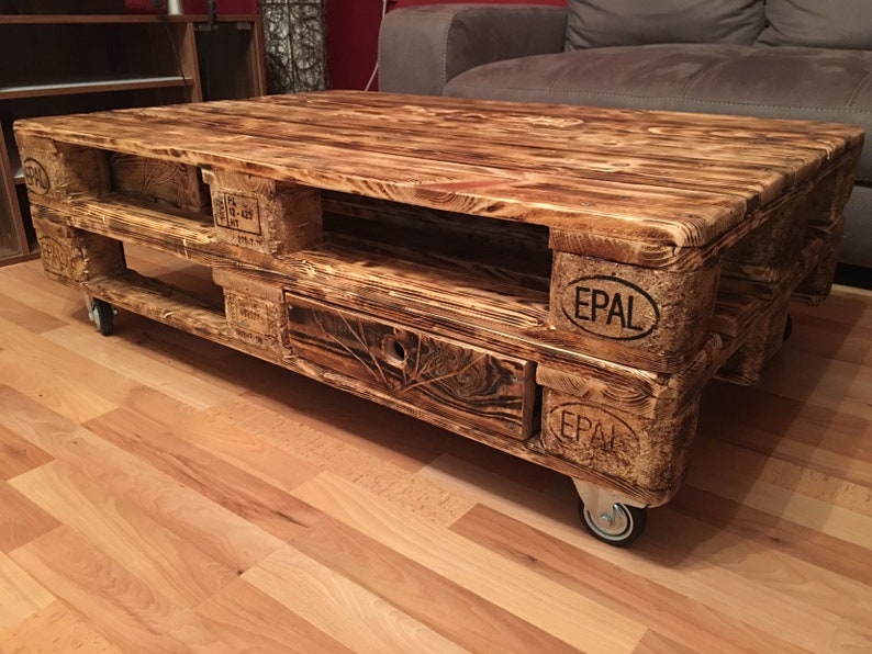 Pallet table image 3