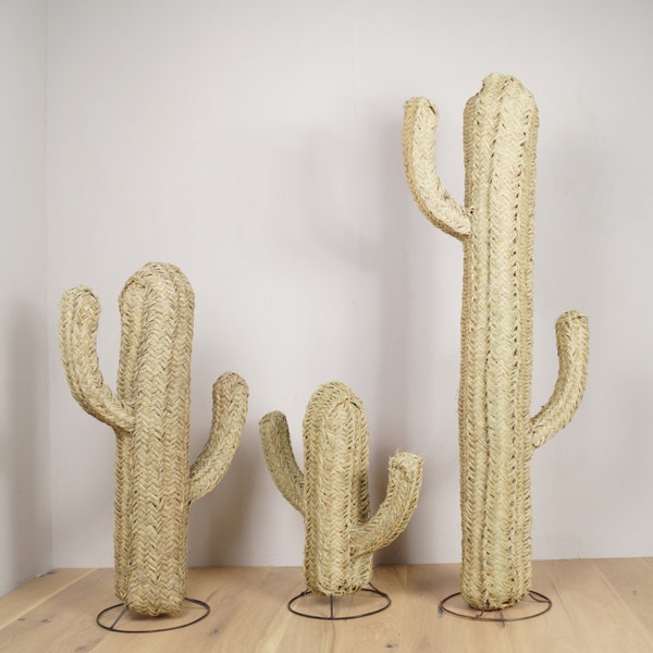 Cactus Doum en paille tressée sur pied 150cm