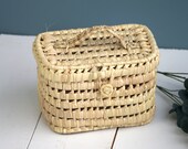 Vanity in palm leaves