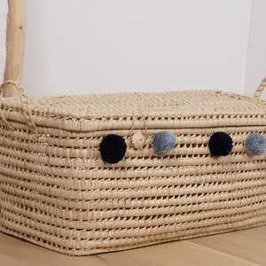 PERSONALIZED Wicker storage chest, toy trunk, wicker toy chest, rattan toy basket Pompons