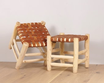 Moroccan stool in wood and leather