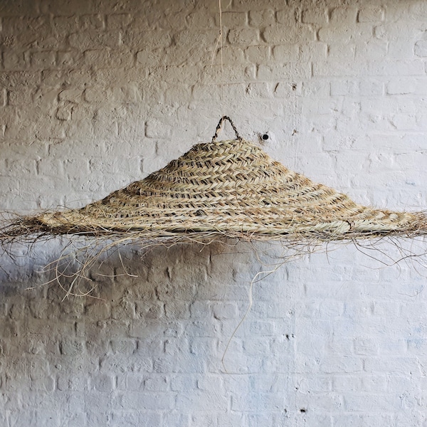 Doum pendant lamp in woven straw, parasol shape