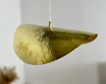 Suspension in hammered golden brass Brass 40cm