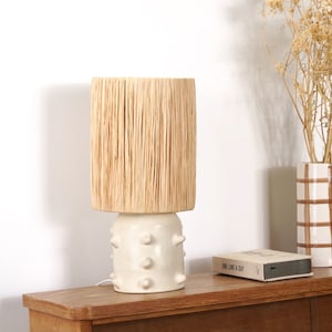Round raffia lampshade