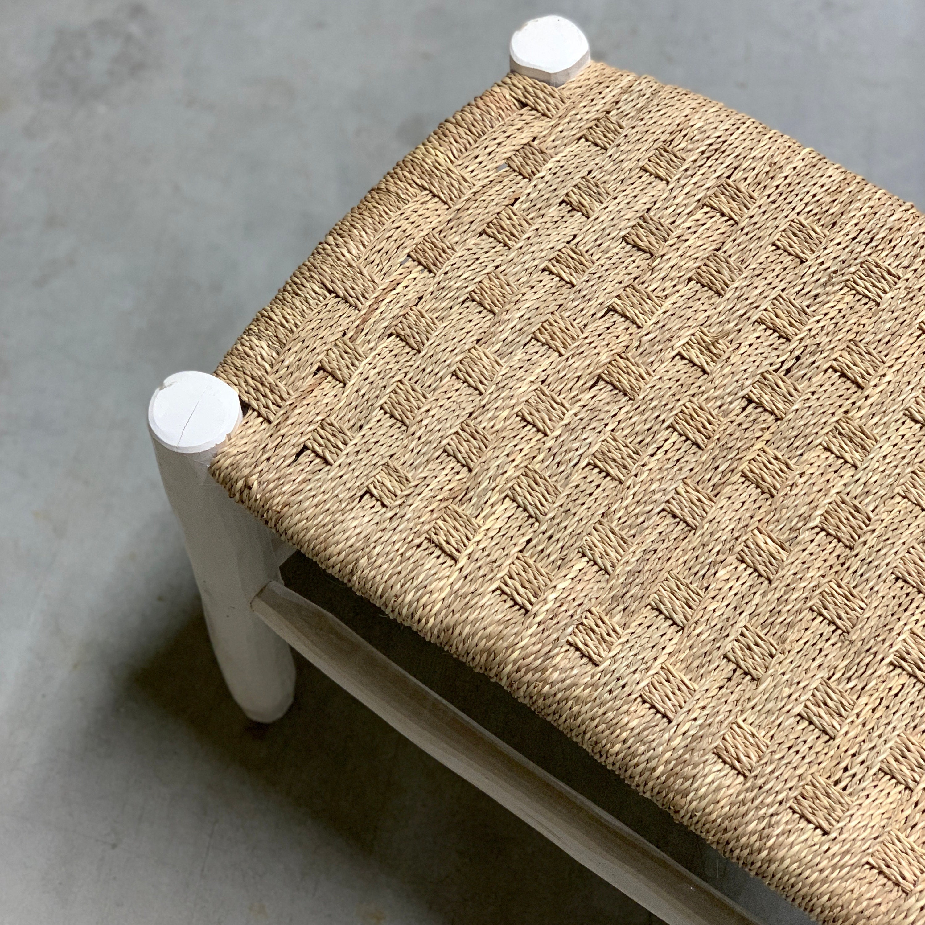 Banc Marocain en Bois Blanc et Tressage Naturel 100cm