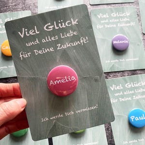 Regalo di addio personalizzato per studenti, insegnanti, scuole elementari, scuola, classe scolastica, ringraziamento, biglietto con bottone o magnete, lavagna scolastica