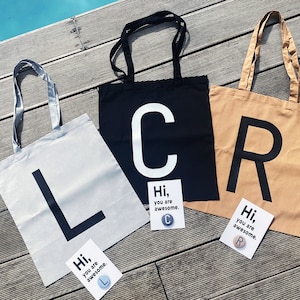 Sac en jute comprenant monogramme + carte + bouton ou aimant / lettre