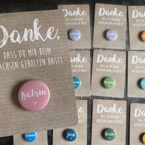 Carte cadeau d'adieu maternelle avec cadeau / bouton aimant décapsuleur miroir / Merci de m'aider à grandir .. / éducateur