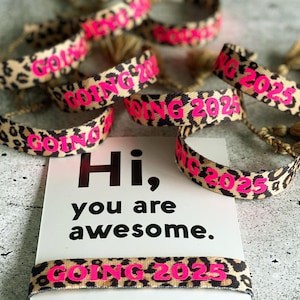 Personalisiertes Statement Armband Girlstrip JGA Party Bride Ibiza Leo Animalprint Boho / Neon / Freundschaftsarmband Wunschtext BFF Hippie