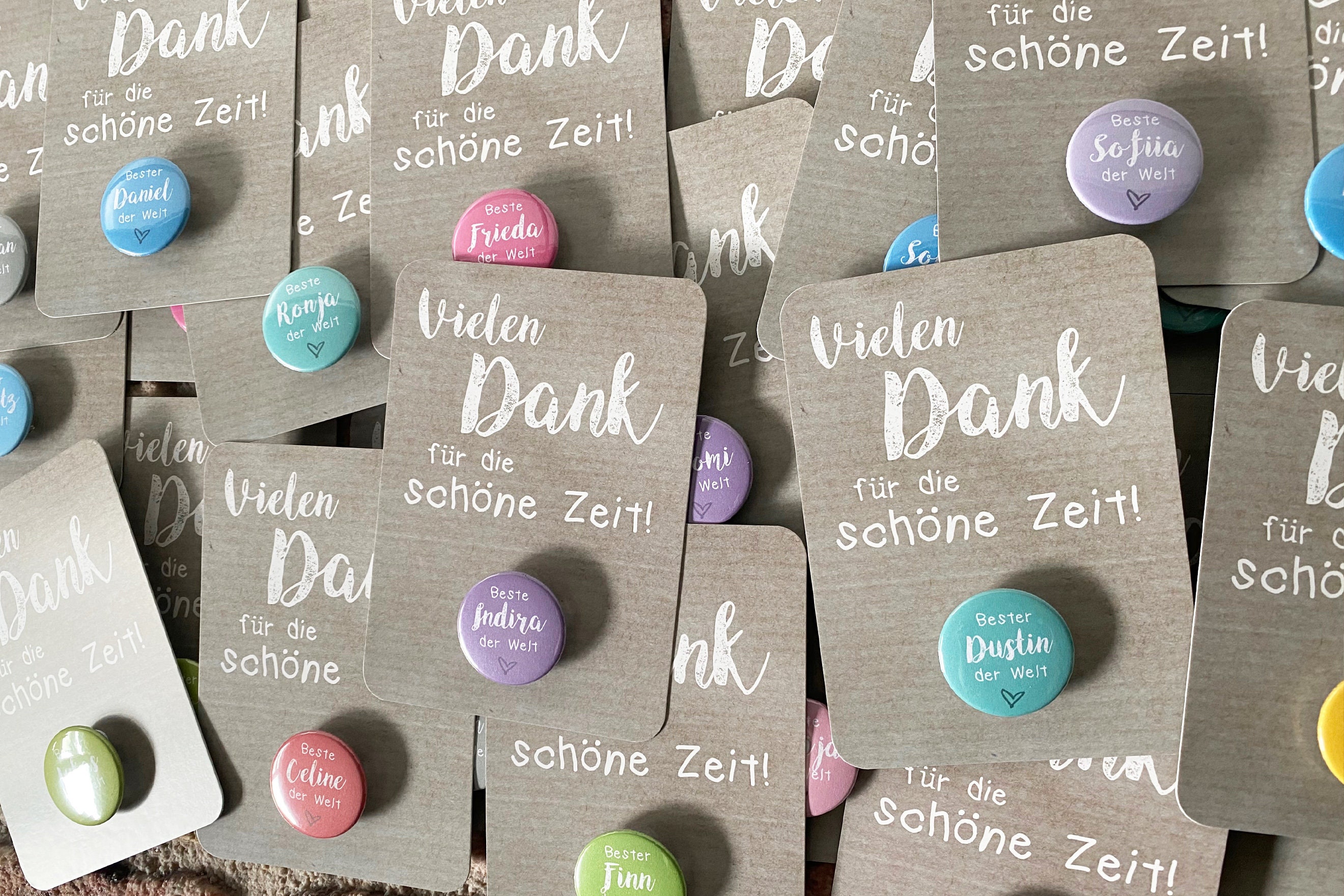 Danke Abschiedsgeschenk Karte Inkl Button Oder Magnet Lehrer danke-abschiedsgeschenk-karte-inkl-button-oder-magnet-lehrer