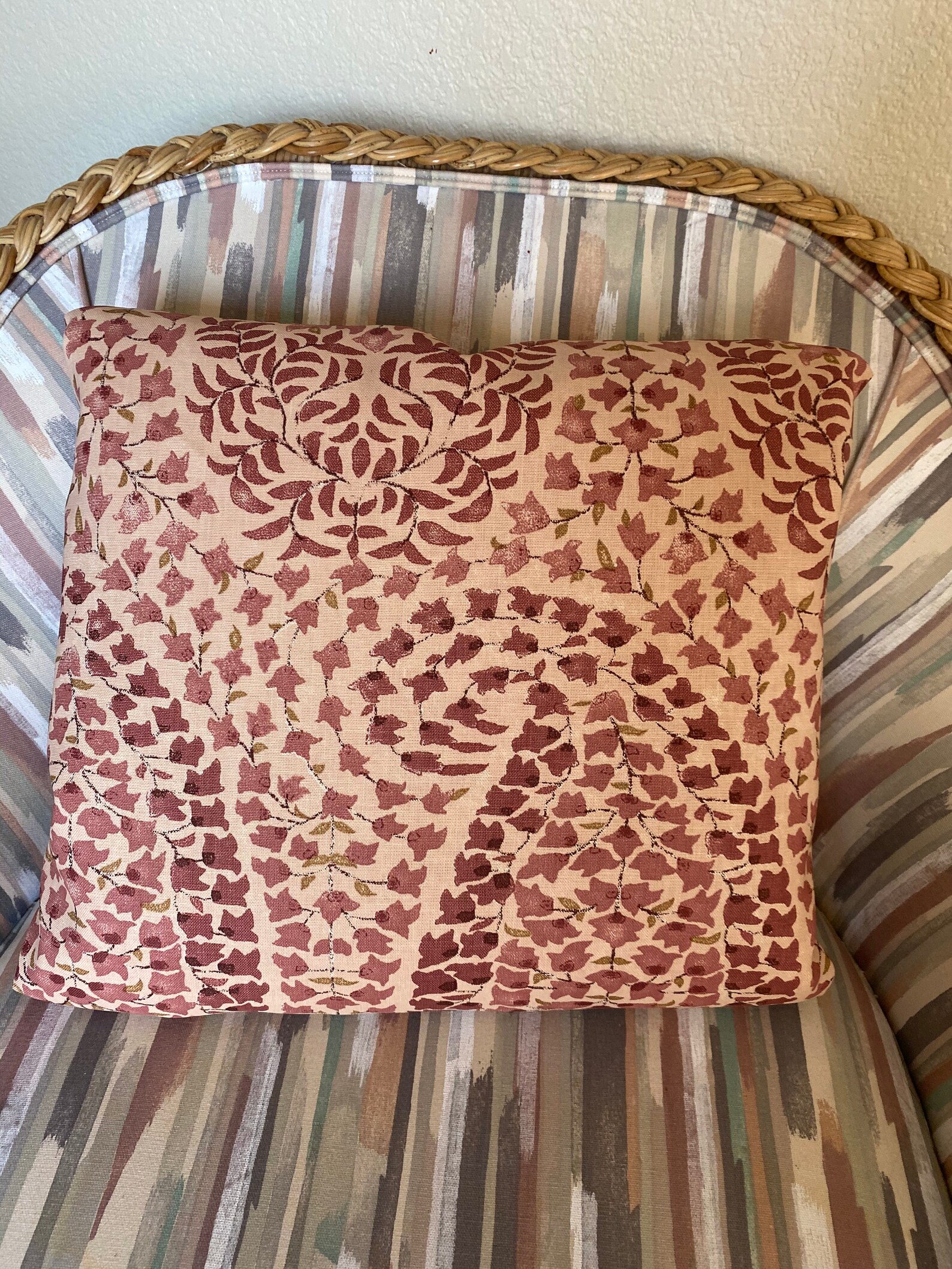 Lisa Fine Pillow Coverlisa Fine Lahore in Rose / Natural Linen Pillow