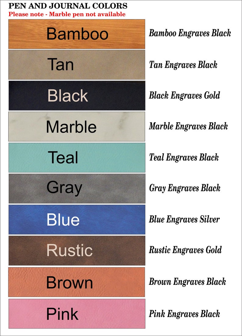 K&ouml;nnte beinhalten: Eine Tabelle, die die verschiedenen verf&uuml;gbaren Farben f&uuml;r Stifte und Journale zeigt. Die Farben umfassen Bambus, Braun, Schwarz, Marmor, T&uuml;rkis, Grau, Blau, Rustikal, Braun und Rosa. Zu jeder Farbe geh&ouml;rt eine entsprechende Gravur-Option, die daneben aufgef&uuml;hrt ist.