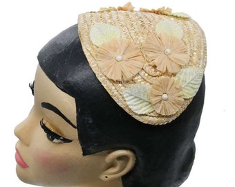 Half Hat Bandau made of straw with raffia flowers, straw hat vintage style