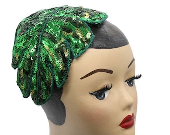 Foglia Monstera con paillettes, mezzo cappello, cappello Hawaii, fascinator con paillettes ricamate in verde, cappello da festival