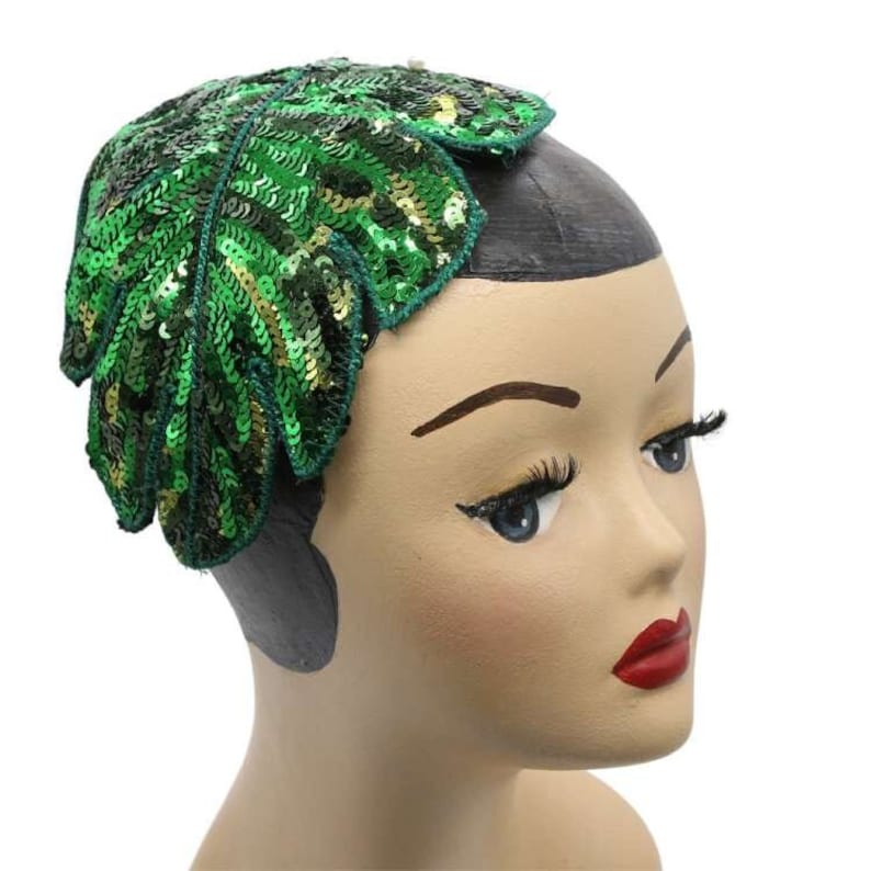Feuille de Monstera à paillettes, demi-chapeau, chapeau hawaïen, bibi avec paillettes brodées en vert, chapeau de festival image 1