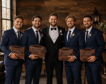 Personalized Groomsmen Gift, Custom Name Leather Toiletry Bag for Men, Best Man Gift, Wedding Party Gift, Personalized Dopp Kit for Him