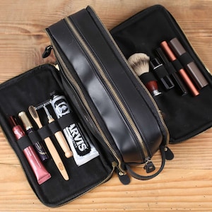 Groomsmen Gift, Groomsmen Proposal, Waterproof Leather Toiletry Bag, Leather Dopp Kit, Men&#39;s Shaving Kit, Bridesmaid Gift, Birthday Gift