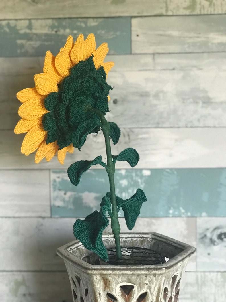 Sunflower, Large Sunflower Crochet Pattern, Crochet Flower Pattern, Easter gift, Mother's Day Gift, Spring decor, gift for her image 4