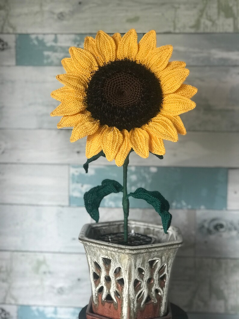 Sunflower, Large Sunflower Crochet Pattern, Crochet Flower Pattern, Easter gift, Mother's Day Gift, Spring decor, gift for her image 2