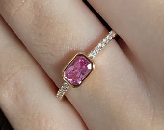 Light Pink Sapphire and Diamond Engagement Ring - Aida