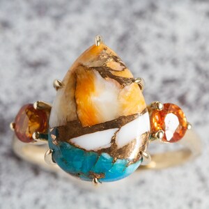 Spiny Oyster Turquoise and Orange Sapphire Ring, Unique Turquoise and Orange Sapphire Engagement Ring Cielo image 3