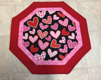 Valentine Heart Table Topper, Quilts for Sale, Home Decor, Valentine Decor, Valentine's Day Gift, Housewarming Gift