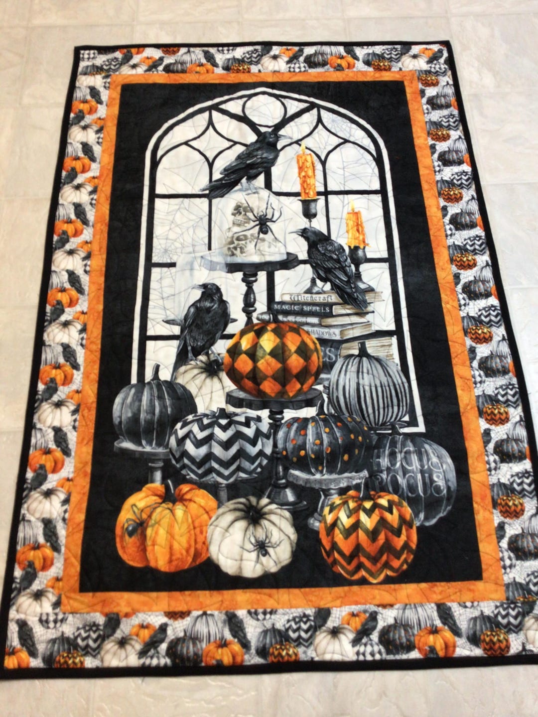 Halloween Crows Quilted Wall Hanging: Handmade Cotton Home Decor - Etsy