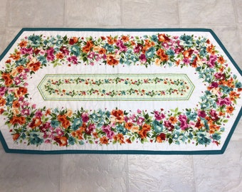 Spring Floral Table Runner, Quilted Table Runner, Home Decor, Housewarming Gift, Bridal Shower
