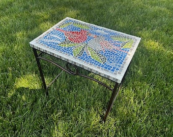 Charlie Harper Cardinals Garden Table