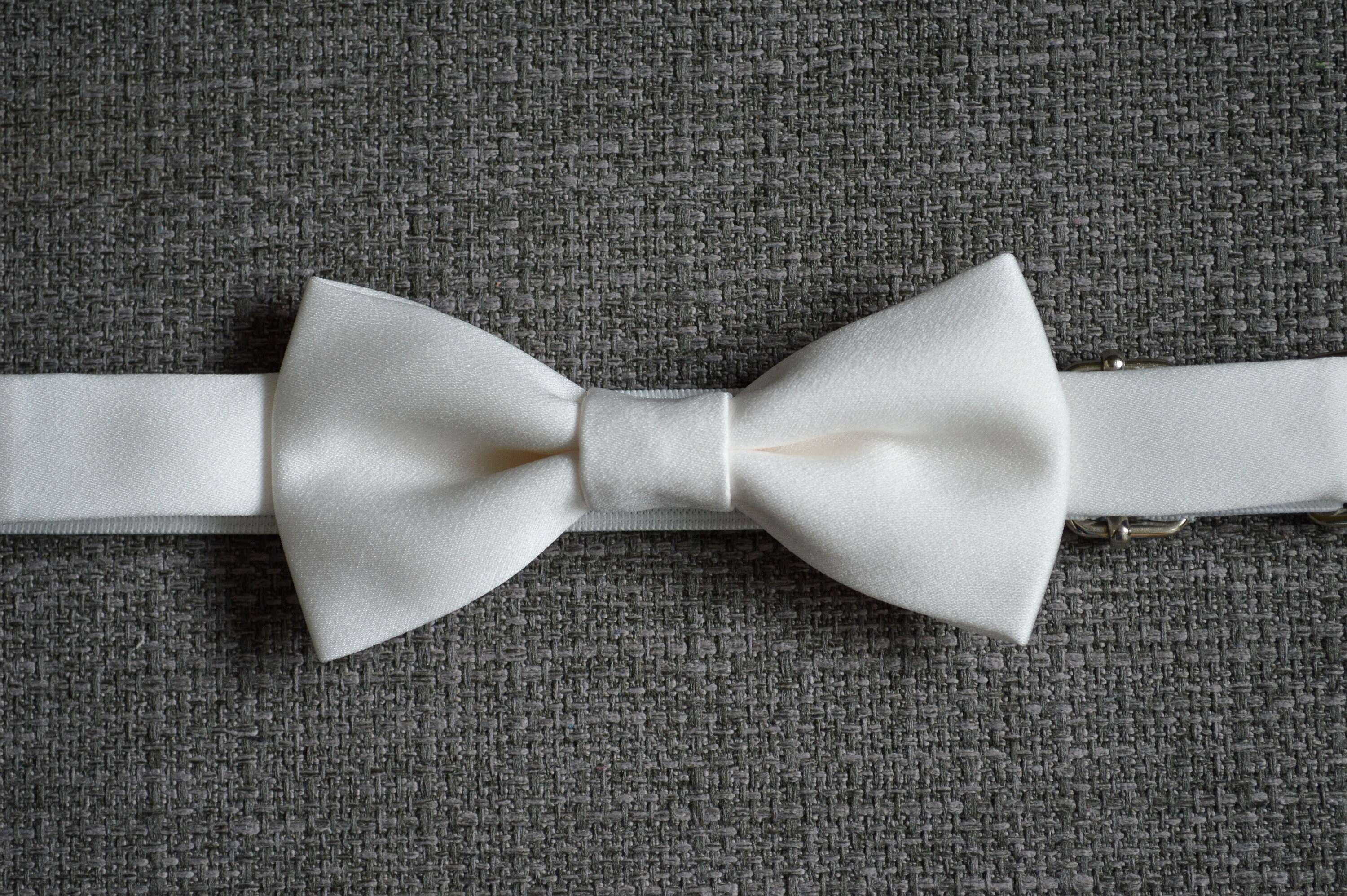Minimalist White Bow Tie Simple off White Bow Tie Milk White Etsy