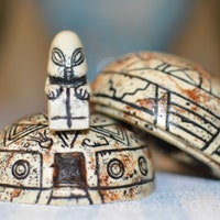 Alien Scroll, UFO Blueprints, Alien Autopsy, Area 51, Glows in the Dark ...