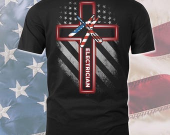 Elektriker Shirt Amerikanisches Elektriker Geschenk T-Shirt mit Kreuz Elektriker T-Shirt für Elektriker USA Flaggen-Shirt #flagcross-elektriker