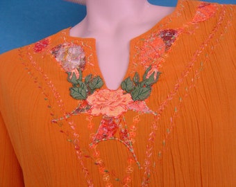 Sommerliche Tunika Shirt Oberteil Bluse mit Applikation Rosen Stickerei Mode Damen Boho Hippie Frauen Kleid Gr DE 40 Baumwolle