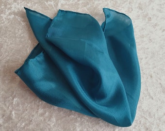 Foulard en soie tailleur homme femme soie pétrole 28 x 28 cm (équivalent 11x11 pouces) drap cavalier