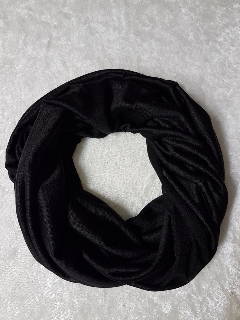 Variabler Seidenrundschal Schlauchschal Stirnband Kapuze Loop aus Jersey Seide 104cm schwarz Bild 4