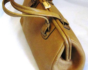 Vintage Handtasche Goldpfeil Leder Natur