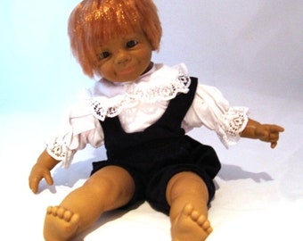 Vintage dangling doll Artesania Beatrice Junge