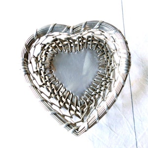 Baskets with heart made of silver wire and single wire image 4