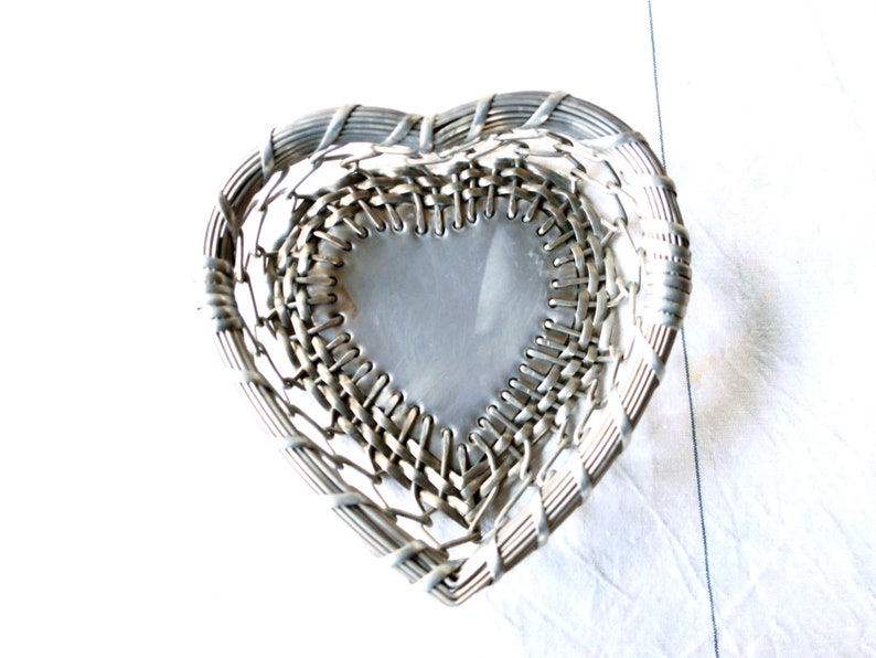 Baskets with heart made of silver wire and single wire image 4