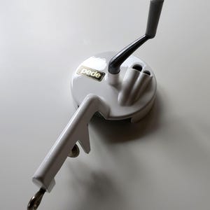 Vintage vegetable slicer/bean slicer by PeDe in white, 1960s/70s