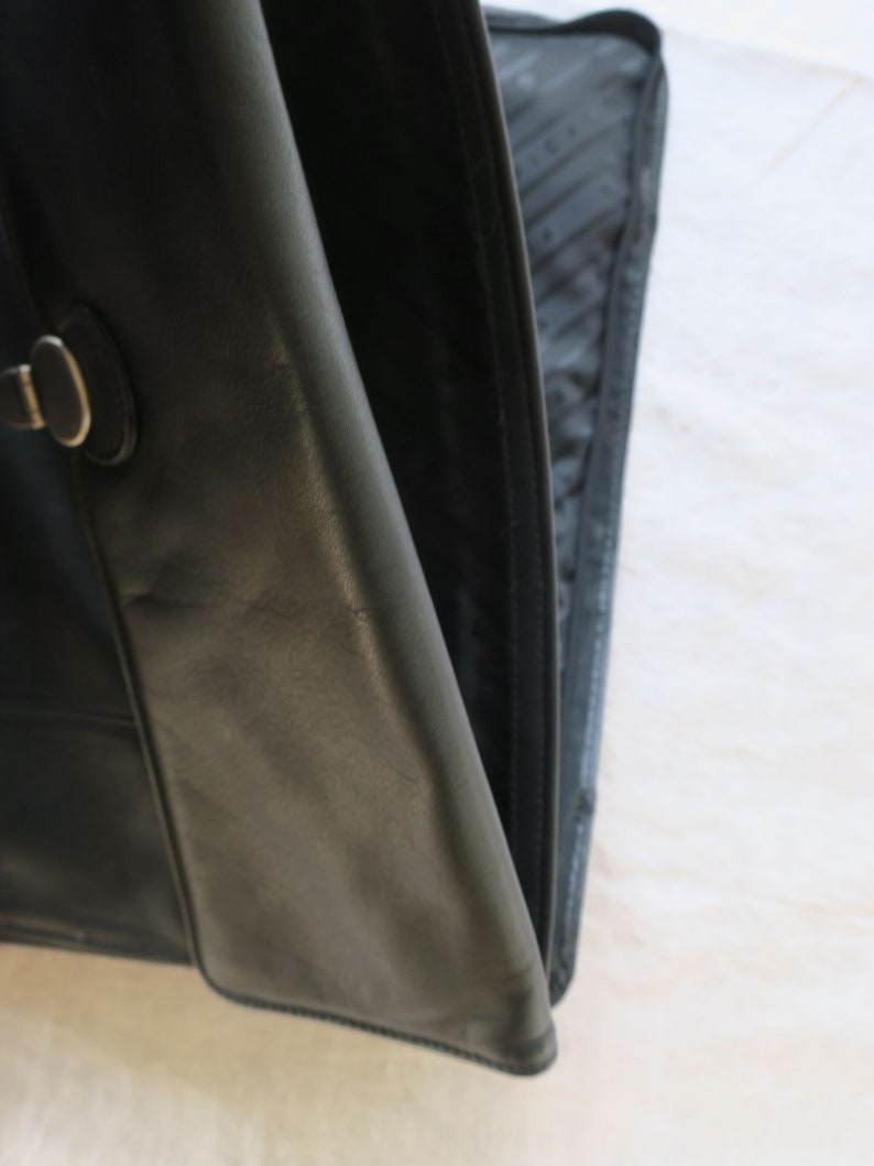 Vintage briefcase Picard Jet 2001 business bag made of black leather image 6