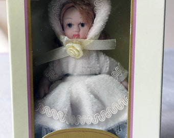 Vintage porcelain doll CEPEWA NO 47727