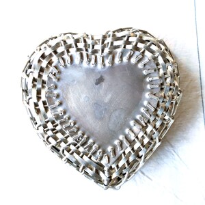 Baskets with heart made of silver wire and single wire image 5