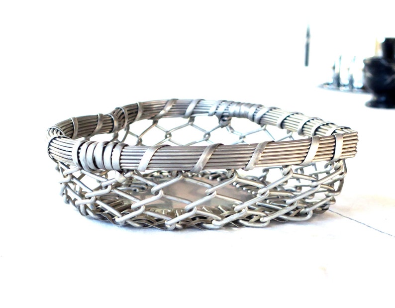 Baskets with heart made of silver wire and single wire image 6