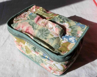 Vintage toilet bag colorful pink-green flowers