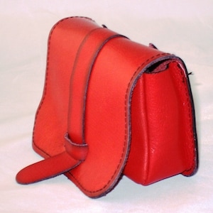 Vintage belt bag in red leather, image 1