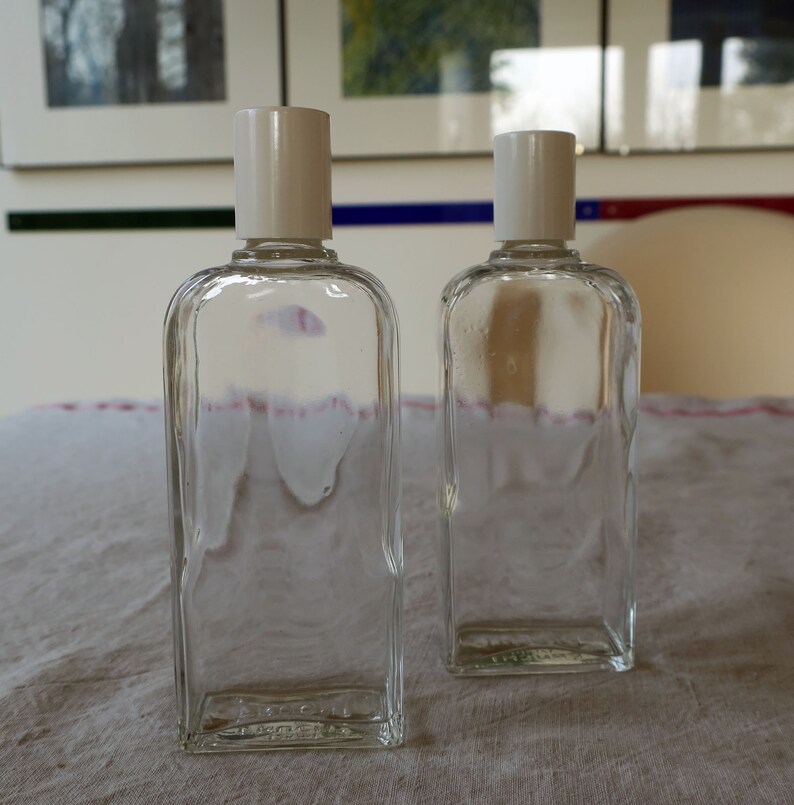 Petites bouteilles en verre vintage à décorer avec des bouchons image 7